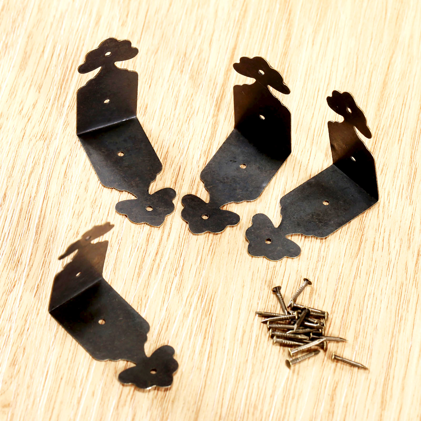 4 قطعة الزخرفية الزاوية حماة ا - مراجعة Furniture Hardware Nails وسعره