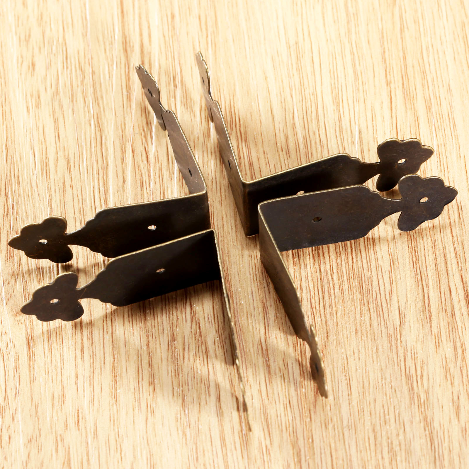 4 قطعة الزخرفية الزاوية حماة ا - مراجعة Furniture Hardware Nails وسعره